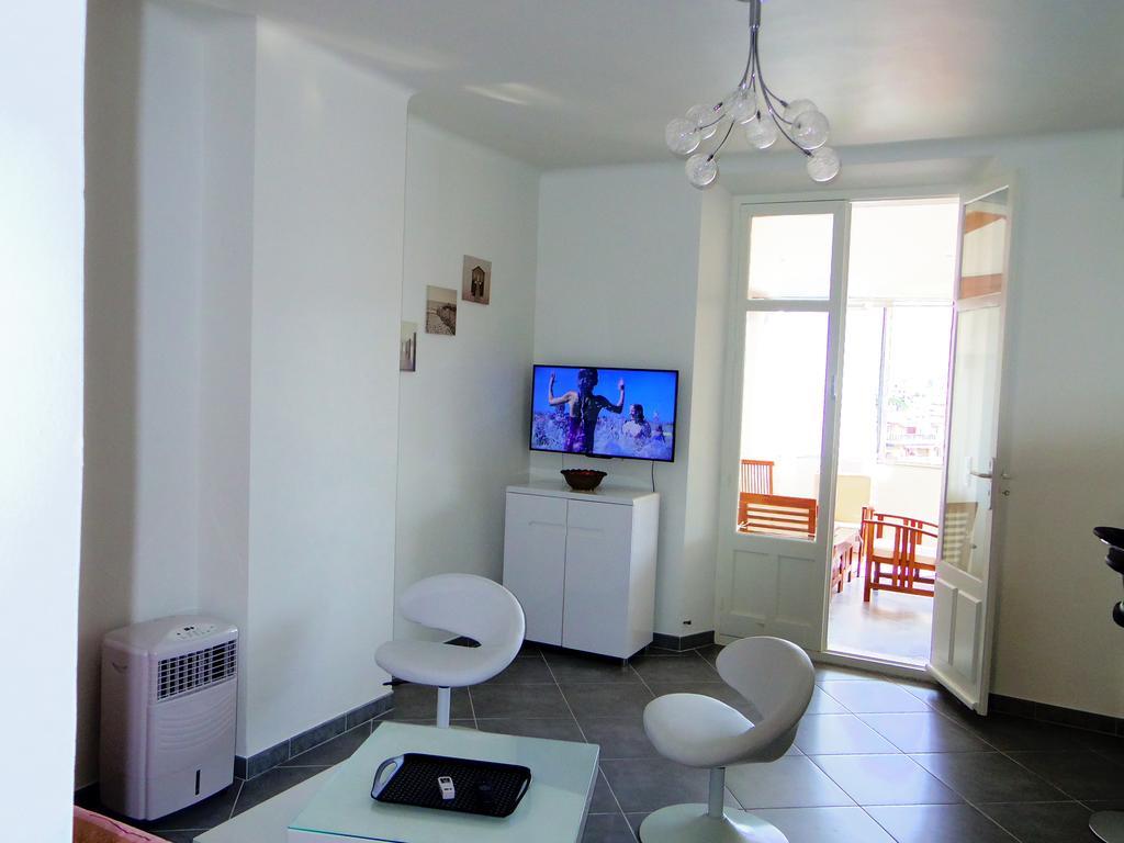 Appartement Delaup à Cannes Chambre photo
